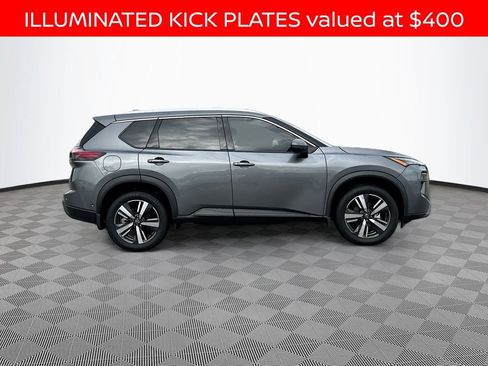 Used 2024 Nissan Rogue SL w/ SL Premium Package FWD image 4