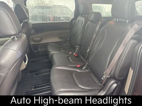 Certified 2025 Kia Carnival LXS image 16