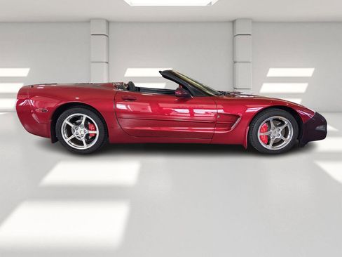 Used 2002 Chevrolet Corvette Convertible w/ Preferred Equipment Group2 image 6