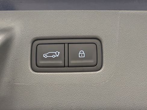 Used 2026 Hyundai Santa Fe Limited AWD/4WD image 33