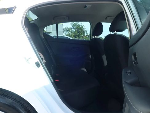 Used 2025 Nissan Sentra S FWD image 22