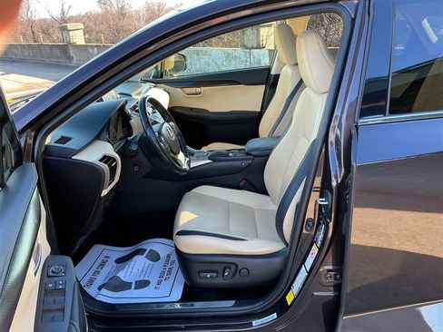 Used 2015 Lexus NX 200t AWD w/ Premium Package image 27