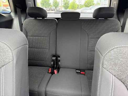 New 2026 Chevrolet Traverse LT w/ Sun and Wheel Package FWD image 16