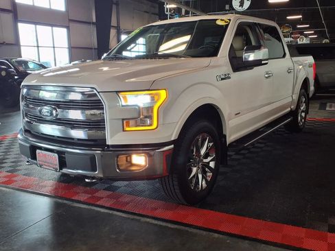 Used 2015 Ford F150 Lariat w/ Equipment Group 502A Luxury AWD/4WD image 4