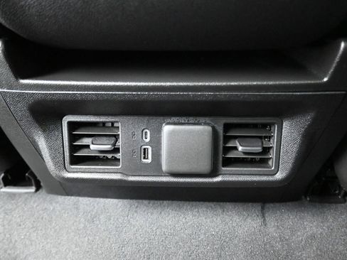 Used 2025 GMC Sierra 1500 SLT image 32