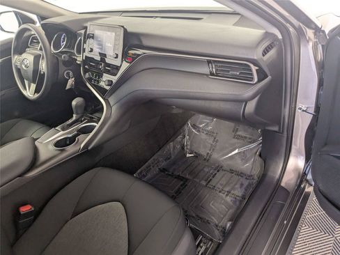 Certified 2021 Toyota Camry LE FWD image 31