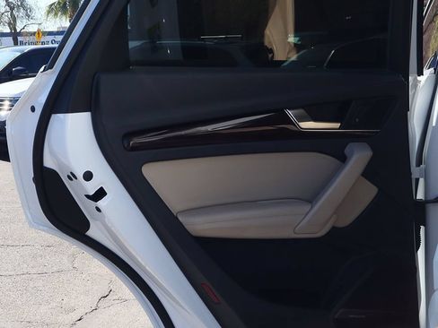 Used 2019 Audi Q5 2.0T Premium Plus w/ Premium Plus Package AWD/4WD image 31