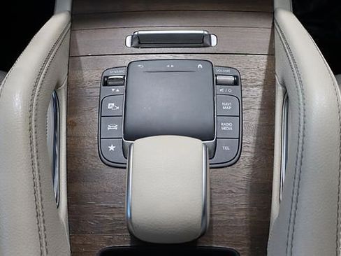 Used 2022 Mercedes-Benz GLE 350 4MATIC image 47