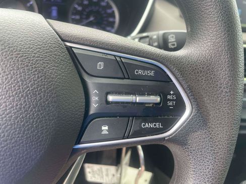 Used 2020 Hyundai Santa Fe SE FWD image 19