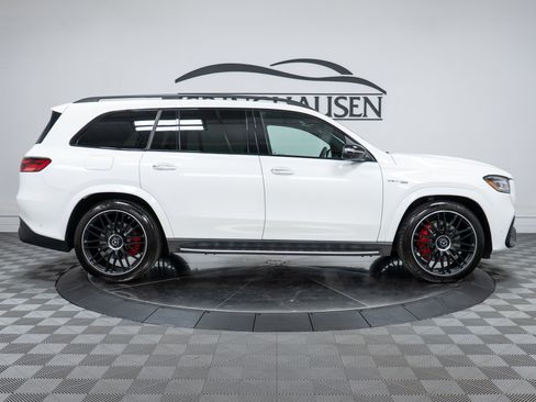 Certified 2025 Mercedes-Benz GLS 63 AMG 4MATIC image 4