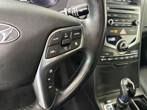 Used 2016 Hyundai Azera Limited image 16