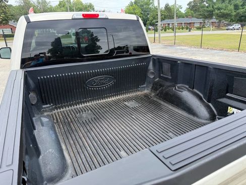 Used 2017 Ford F150 Lariat w/ Equipment Group 502A Luxury AWD/4WD image 24