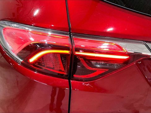 Used 2023 Buick Enclave Essence w/ Experience Buick Package image 31