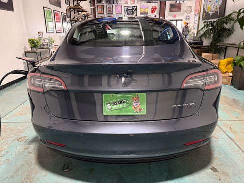 Used 2020 Tesla Model 3 Long Range image 5
