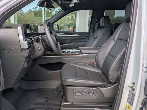 Certified 2026 Cadillac Escalade 4WD image 22