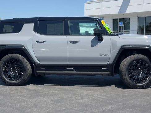 Used 2026 GMC Hummer EV SUV AWD/4WD image 3