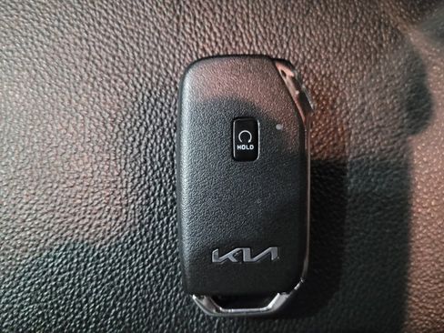 Used 2023 Kia Forte GT-Line image 32