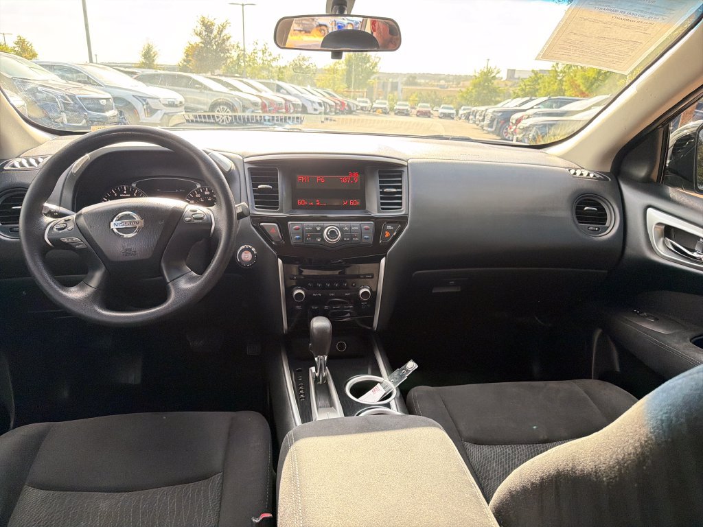 Used 2015 Nissan Pathfinder S FWD image 25