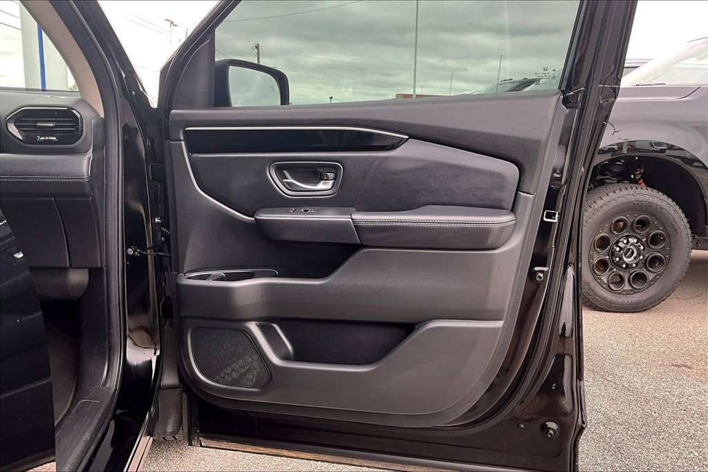 Used 2023 Honda Pilot Touring image 19