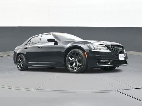 Used 2022 Chrysler 300 Touring L image 51