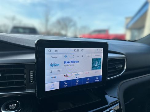 Used 2023 Ford Explorer ST-Line w/ Class IV Trailer Tow Package image 12