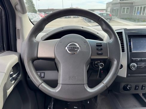Used 2012 Nissan Frontier SV AWD/4WD image 28