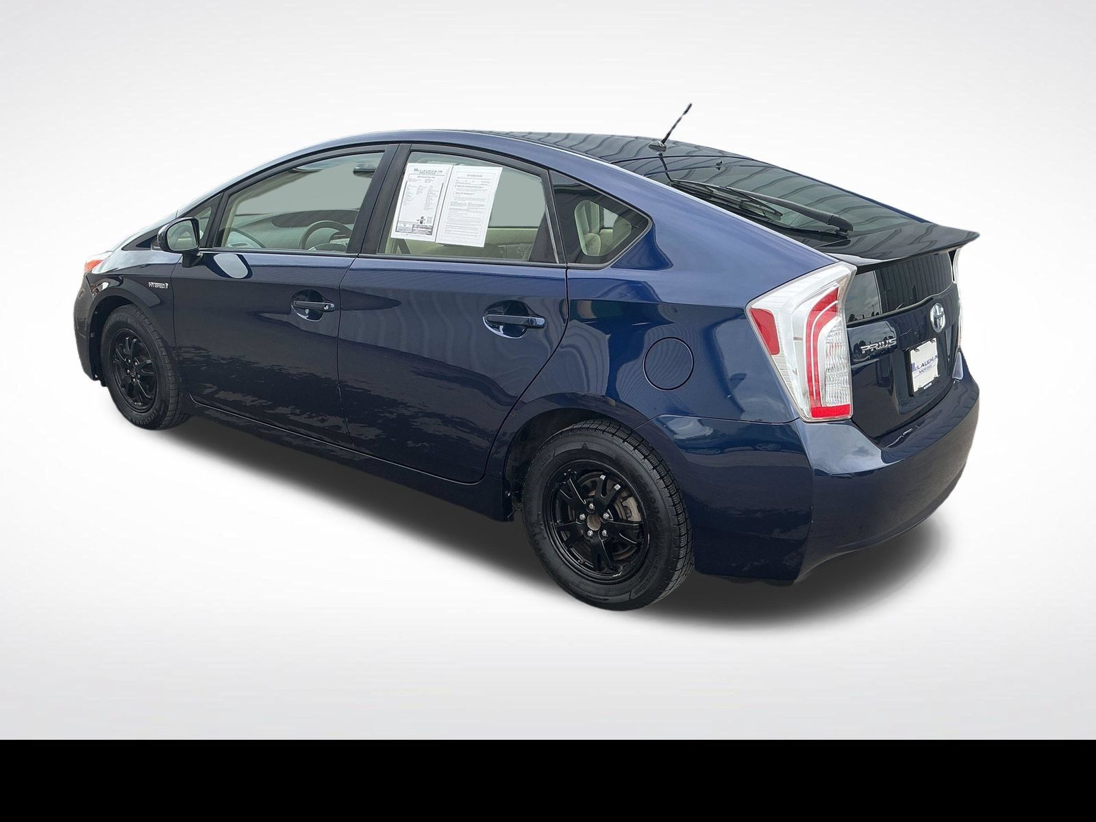 Used 2015 Toyota Prius Two FWD image 3