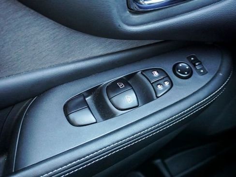 Used 2024 Nissan Murano SV image 27