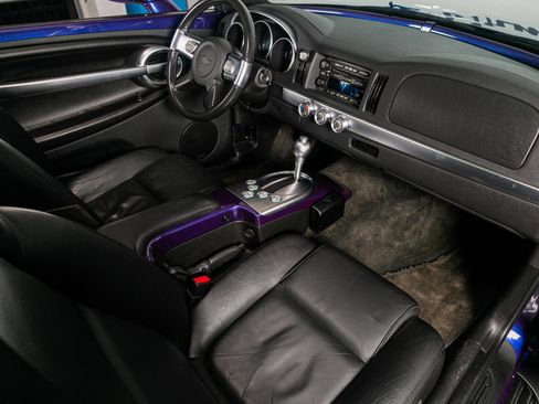 Used 2004 Chevrolet SSR w/ Preferred Equipment Group image 12