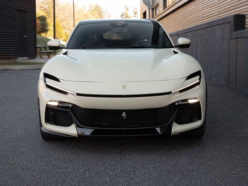 Used 2025 Ferrari Purosangue AWD/4WD image 21