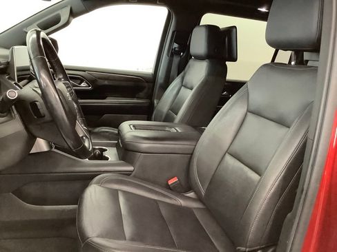 Used 2021 Chevrolet Suburban Z71 w/ Rear Media and Nav Package AWD/4WD image 16
