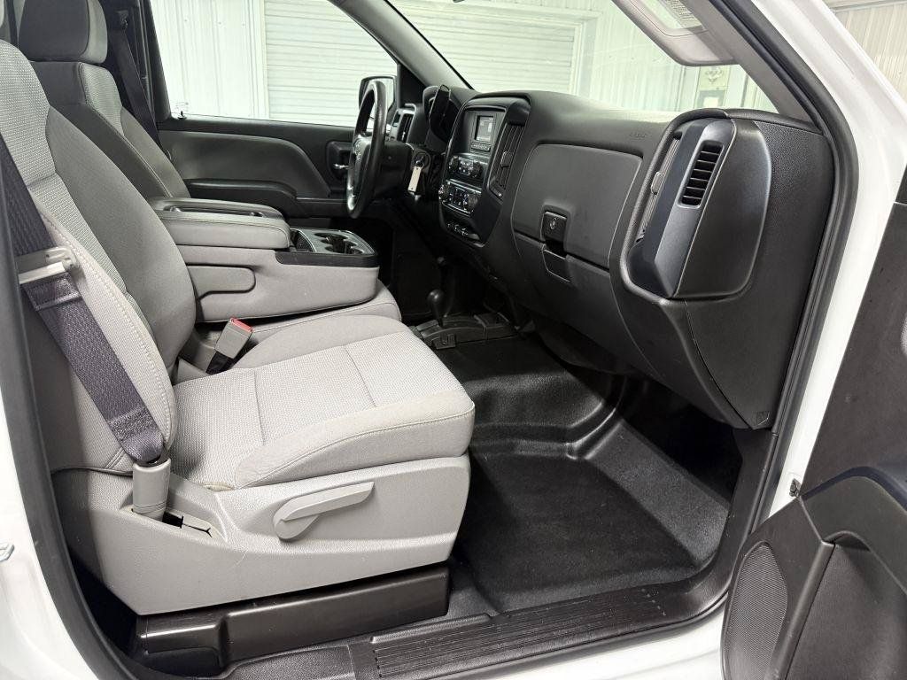 Used 2017 Chevrolet Silverado 1500 W/T w/ WT Convenience Package AWD/4WD image 29