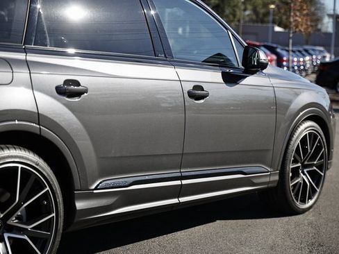 Used 2025 Audi Q7 3.0T Prestige image 8