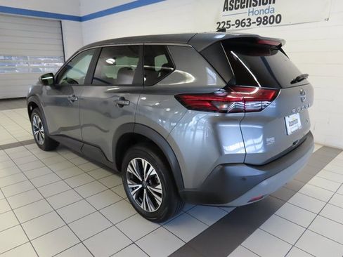Used 2023 Nissan Rogue SV image 11