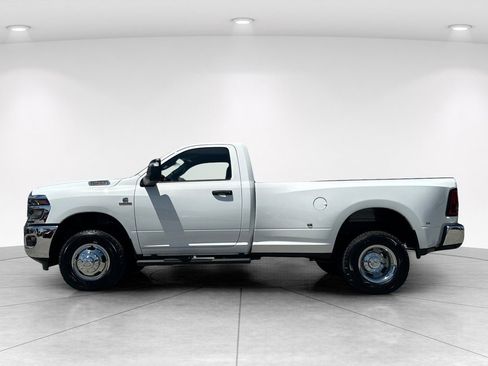 New 2026 RAM 3500 Tradesman AWD/4WD image 3
