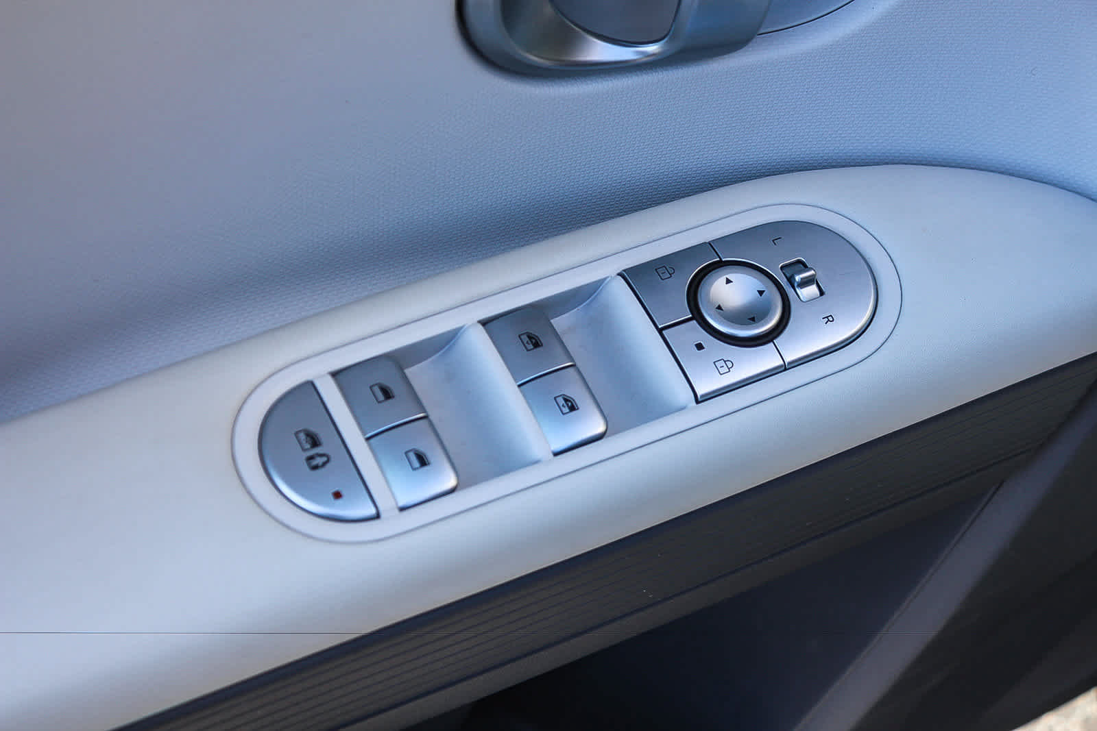 Certified 2024 Hyundai Ioniq 5 SEL RWD image 26