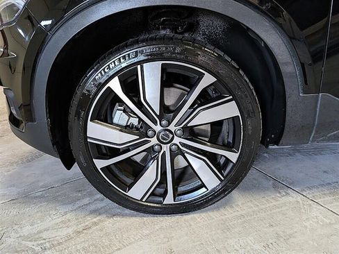 Used 2021 Volvo XC40 P8 Recharge w/ Advanced Package AWD/4WD image 15