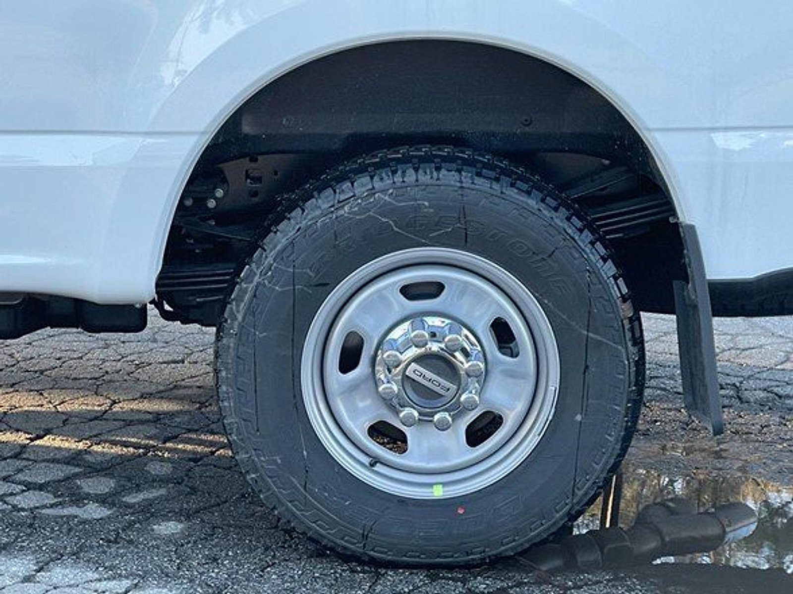New 2025 Ford F350 XL w/ XL Chrome Package AWD/4WD image 14