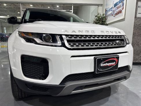 Used 2018 Land Rover Range Rover Evoque SE AWD/4WD image 27
