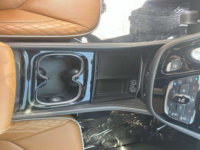 Used 2022 Chrysler Pacifica Pinnacle FWD image 21