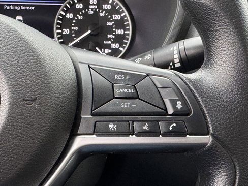 Used 2024 Nissan Sentra SV image 17