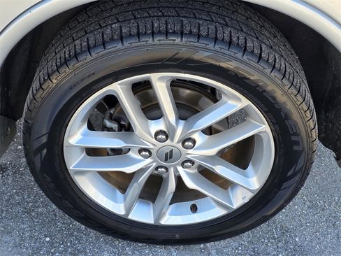 Used 2024 Dodge Durango GT image 39