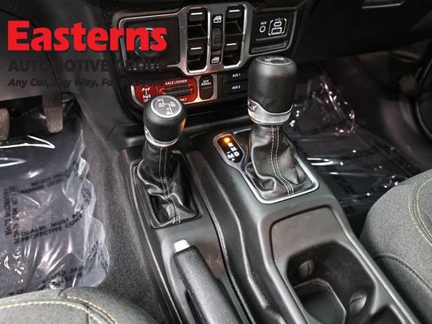 Used 2025 Jeep Wrangler Unlimited Sport S 4xe AWD/4WD image 13