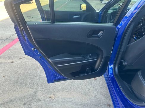 Used 2019 Dodge Charger Police image 18