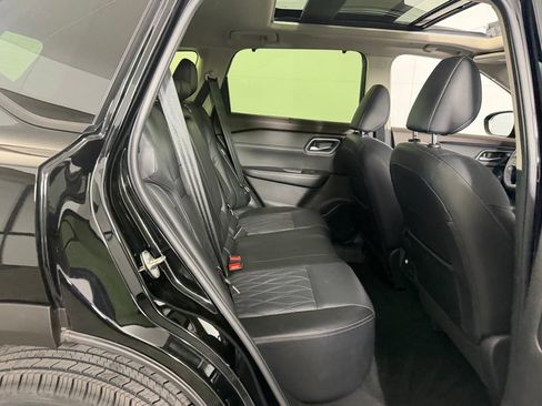Used 2023 Nissan Rogue Platinum w/ Platinum Premium Package FWD image 30