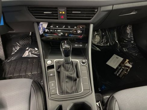 New 2026 Volkswagen Jetta SE FWD image 22