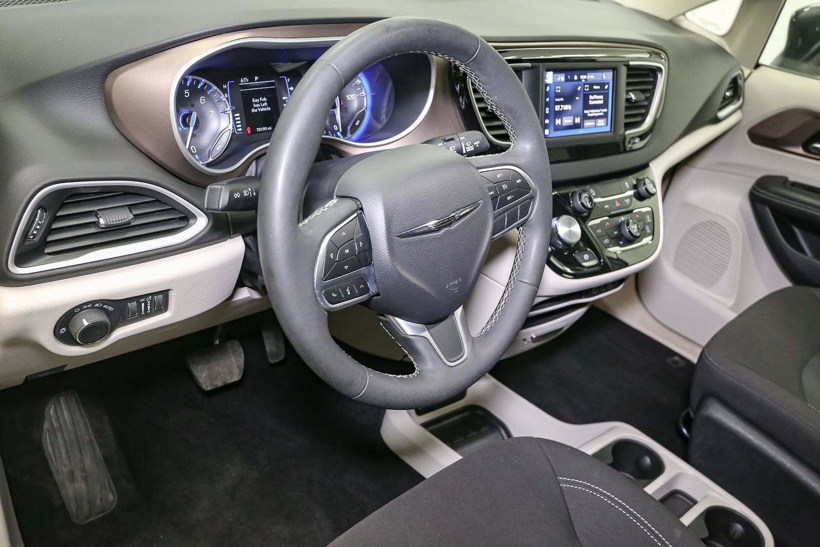 Used 2024 Chrysler Voyager LX FWD image 23