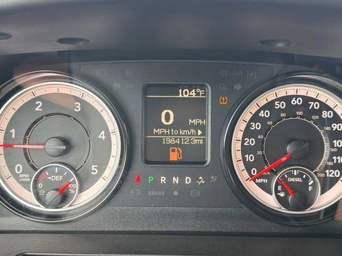 Used 2018 RAM 2500 Tradesman w/ Chrome Appearance Group AWD/4WD image 44