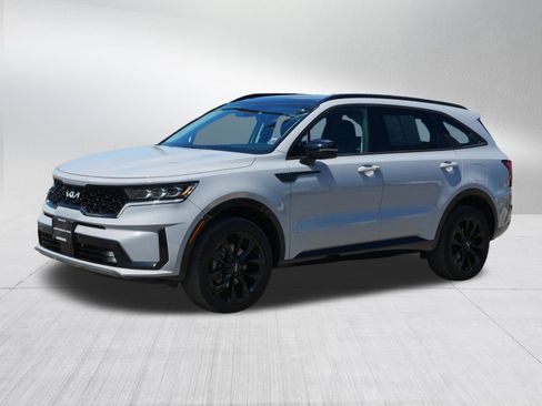 Certified 2023 Kia Sorento SX AWD/4WD image 3