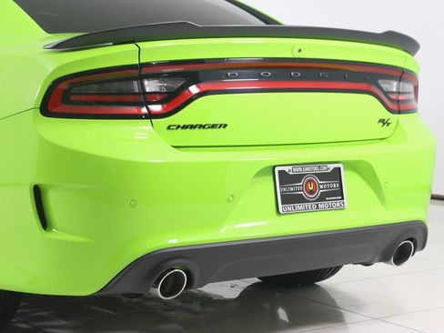 Used 2023 Dodge Charger R/T w/ Blacktop Package image 23